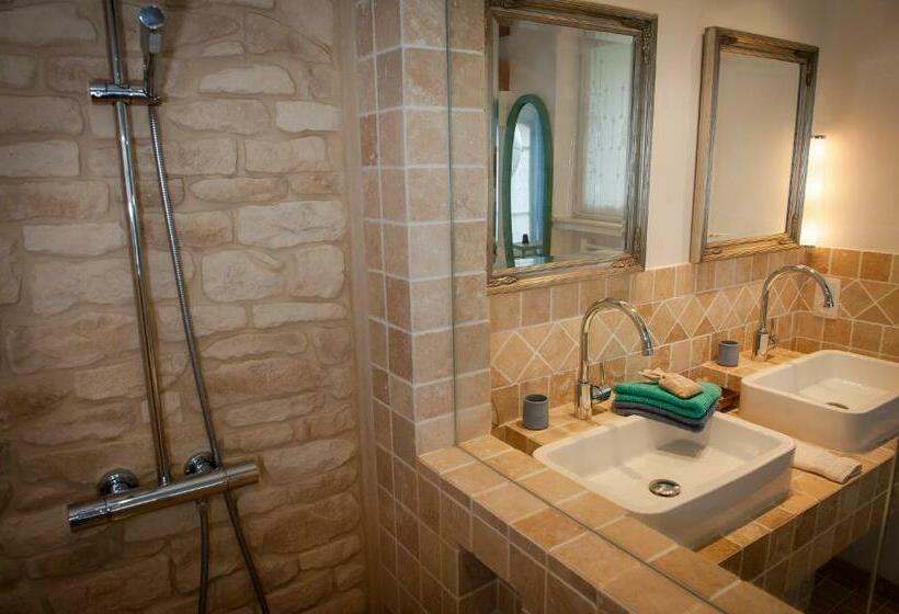 テラス付きスタンダードルーム, Les 4 Elements