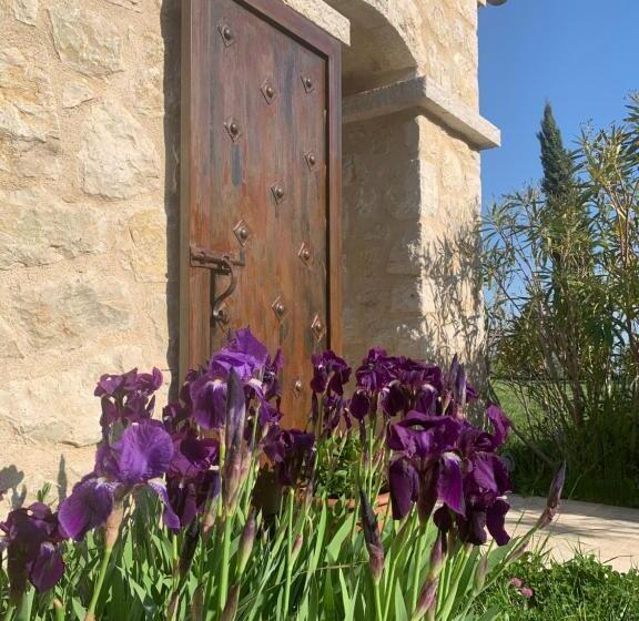 标准间, Les 4 Elements