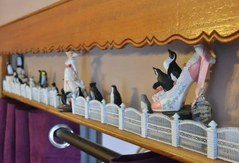 Sviitti, Suivez Le Lapin Blanc Bb Chambres D Hôtes