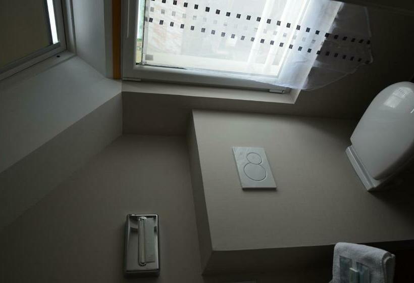 غرفة قياسية ذات إطلالة, Aux Chambres Du Mont