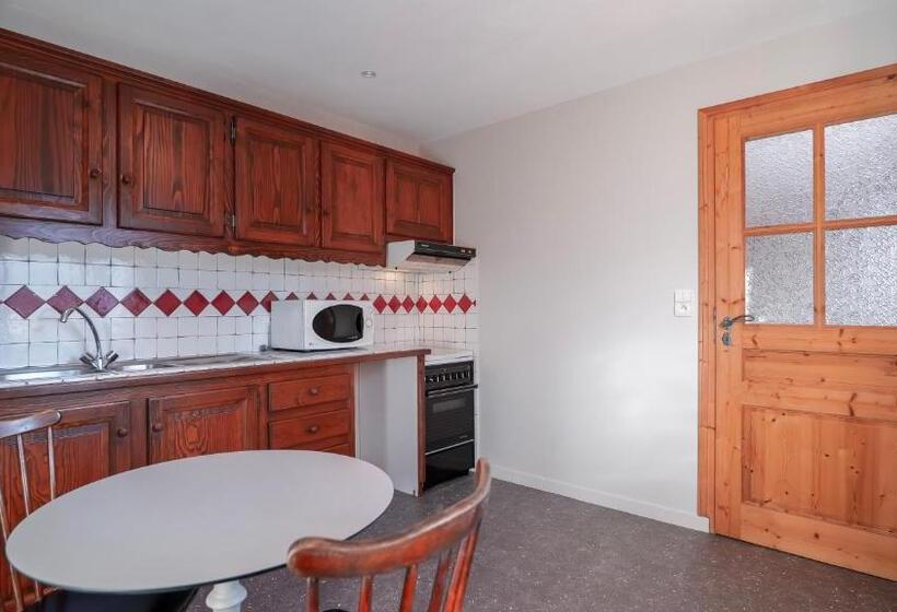 스탠다드 스튜디오, Chalet Hôtel Des 2 Gares