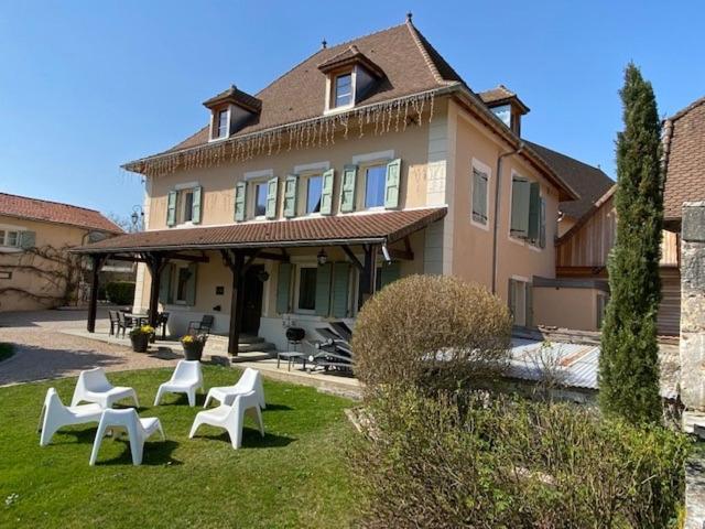 اتاق پرستیژ, Domaine De Suzel