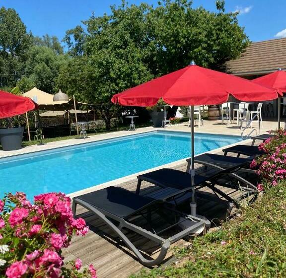 اتاق پرستیژ, Domaine De Suzel