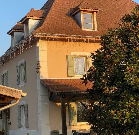 اتاق پرستیژ, Domaine De Suzel