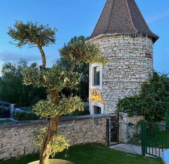 سوییت جونیور, Domaine De Suzel