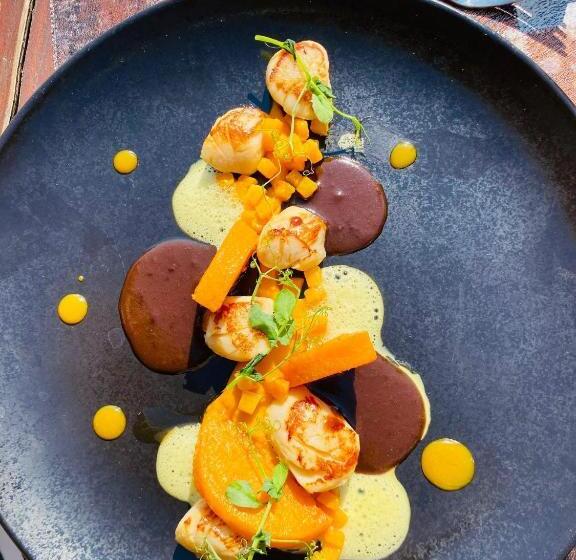 اتاق لوکس, Domaine De Suzel