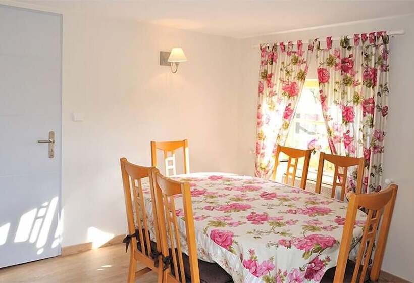 اتاق لوکس, Domaine De Suzel