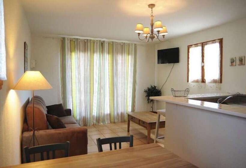 Дом 1 Спальня, Domaine De Suzel