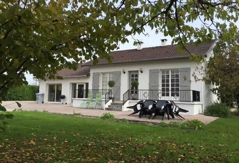 Villa 2 Makuuhuonetta, Domaine De Suzel