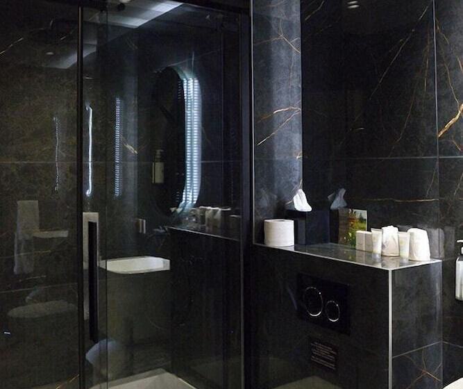 اتاق لوکس, Domaine De Suzel