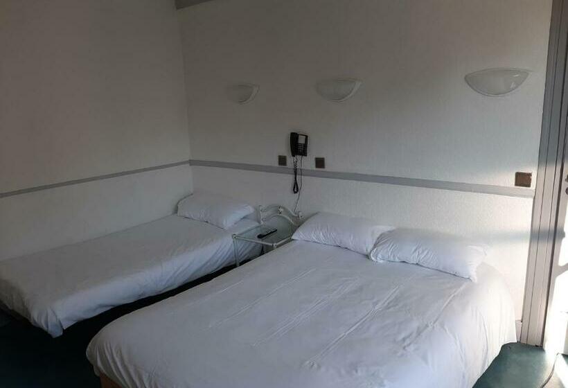 Номер Стандарт, Hôtel Les Beaux Arts  Limoges Hypercentre