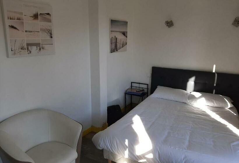 Номер Стандарт, Hôtel Les Beaux Arts  Limoges Hypercentre