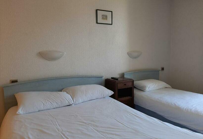 Номер Стандарт, Hôtel Les Beaux Arts  Limoges Hypercentre