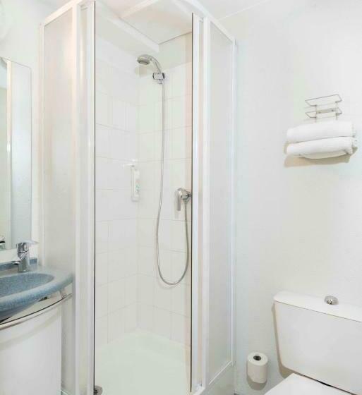 Номер Стандарт Трехместный, Ibis Budget Beziers Est La Giniesse