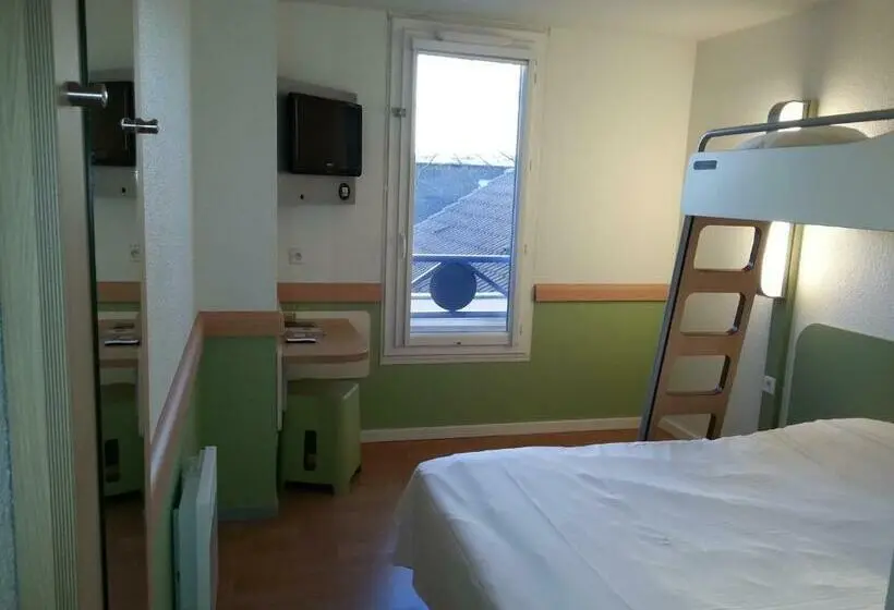 Standard Kolmen Hengen Huone, Hôtel Ibis Budget Nantes Ouest Atlantis Couëron