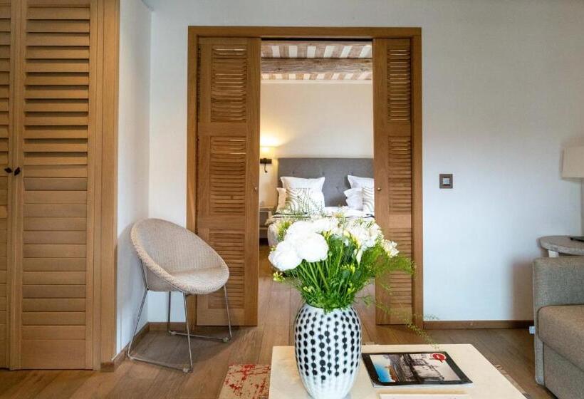 סוויטה, Le Mouillage