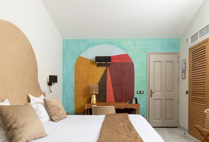 חדר דלוקס, Le Mouillage