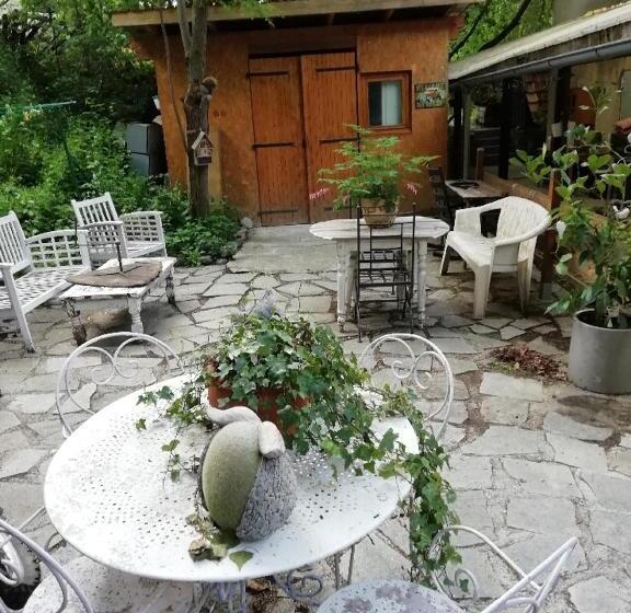 标准房带园景, & Restaurant Le Chalvet