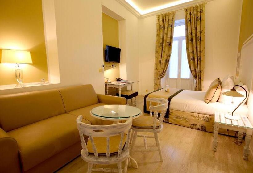 家庭海景房, Royal Bon Repos