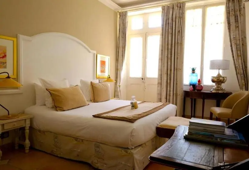 اتاق استاندارد برای معلولان, Royal Bon Repos