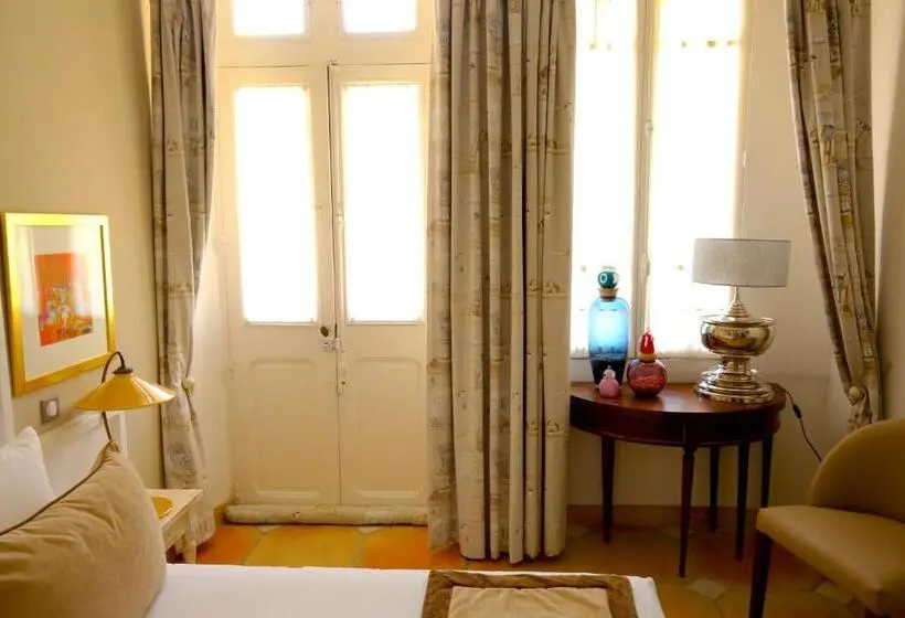 اتاق استاندارد برای معلولان, Royal Bon Repos