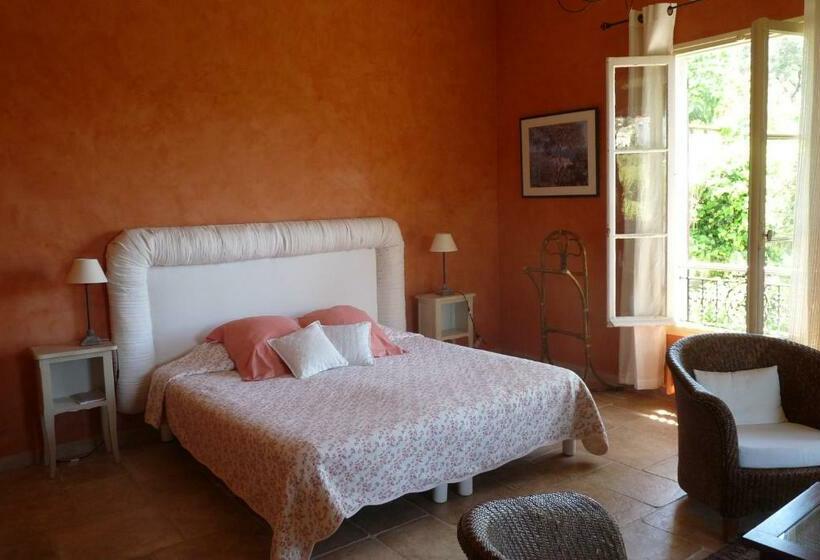 ファミリールーム, Castel Enchanté