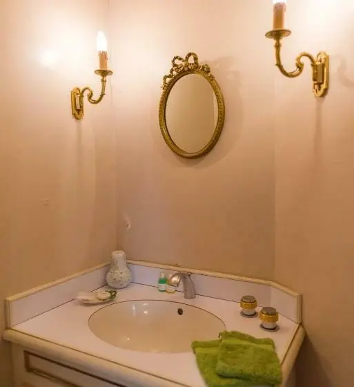 シングルデラックスルーム, Chambres D'hôtes Manoir De Montecler