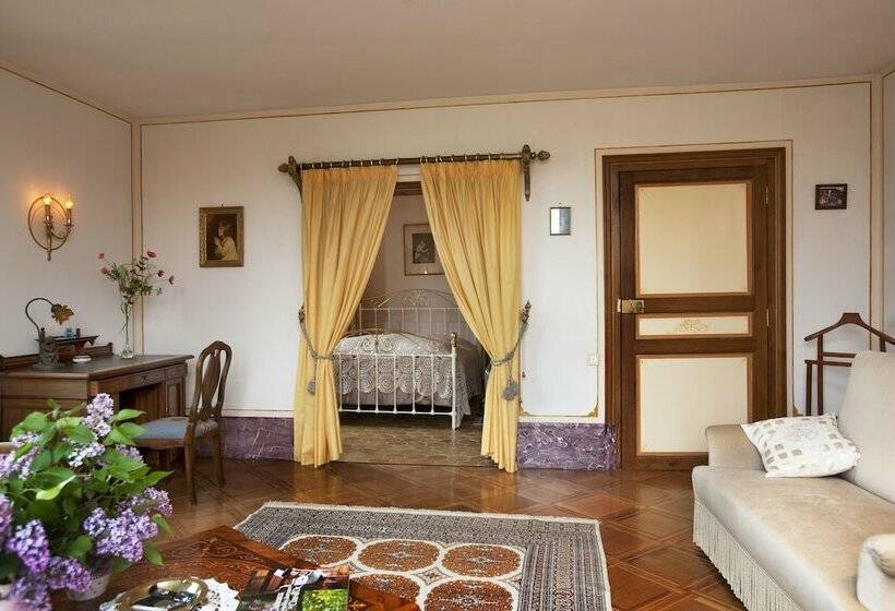 Люкс Повышенной Комфортности, Château De Flée