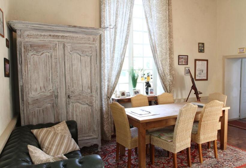 Номер Стандарт, Château Du Bois De La Noe