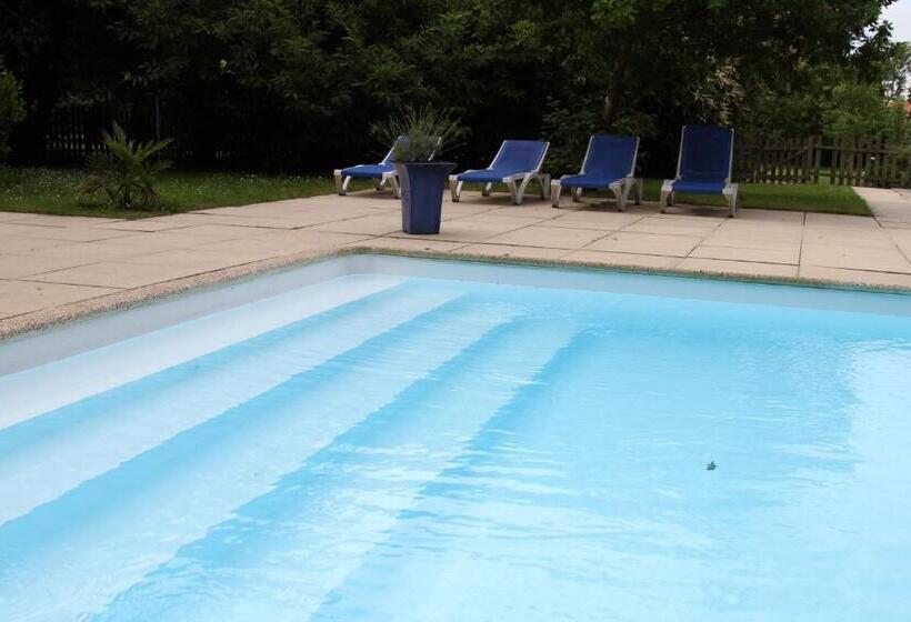 منزل غرفة نوم واحدة, Château Du Bois De La Noe