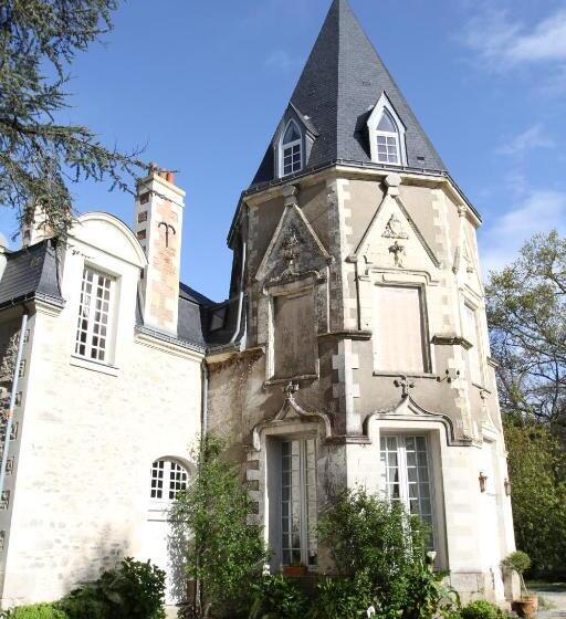 Дом 1 Спальня, Château Du Bois De La Noe