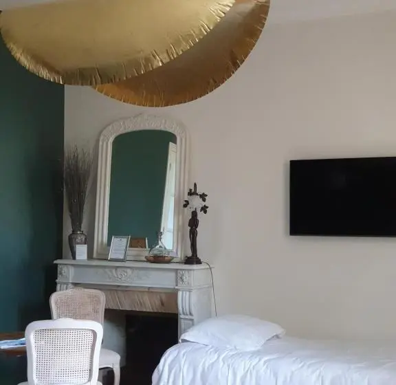 اتاق استاندارد سه نفره, Château Du Bois De La Noe