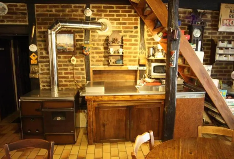 エコノミールーム, La Maréchalerie