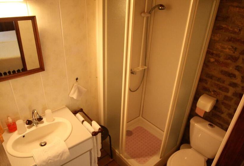 Номер Стандарт, La Maréchalerie