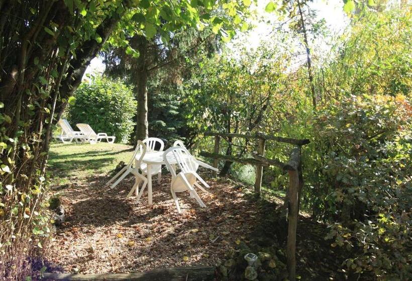 Номер Стандарт, La Maréchalerie