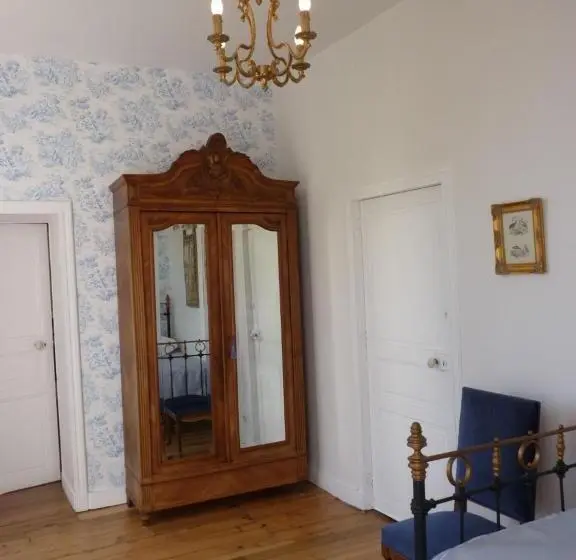 Standard Kolmen Hengen Huone, Le Clos Saint Nicolas