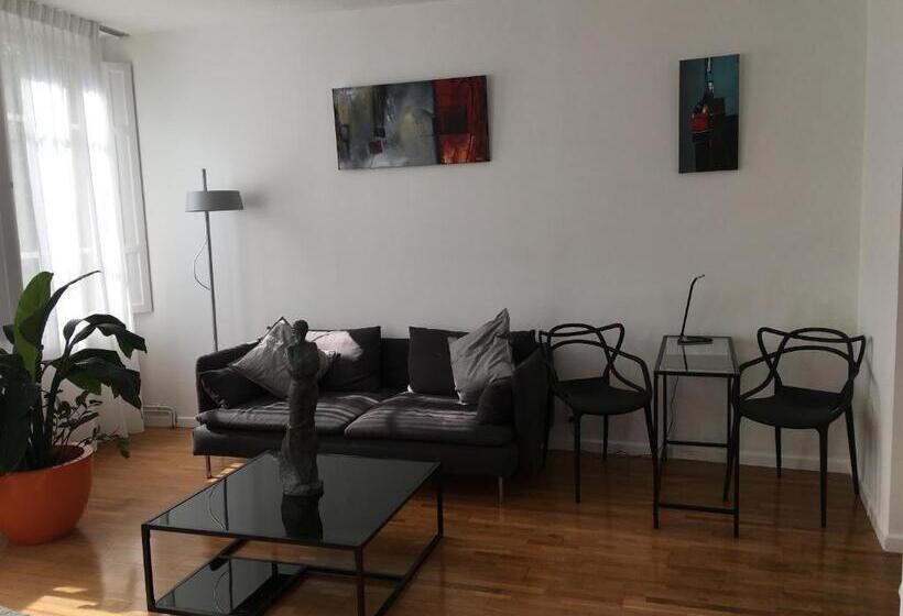 חדר דלוקס, Le Limas