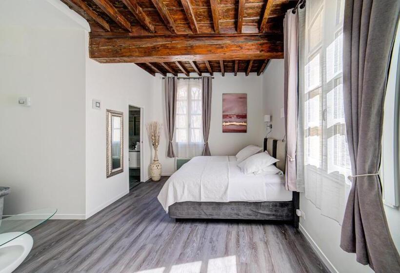 סוויטת ג'וניור, Le Limas