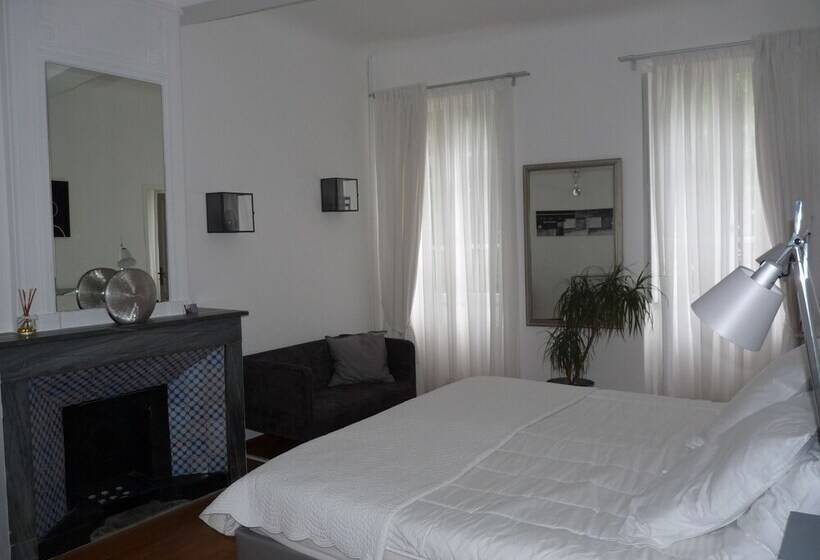 חדר סופריור לשלושה, Le Limas