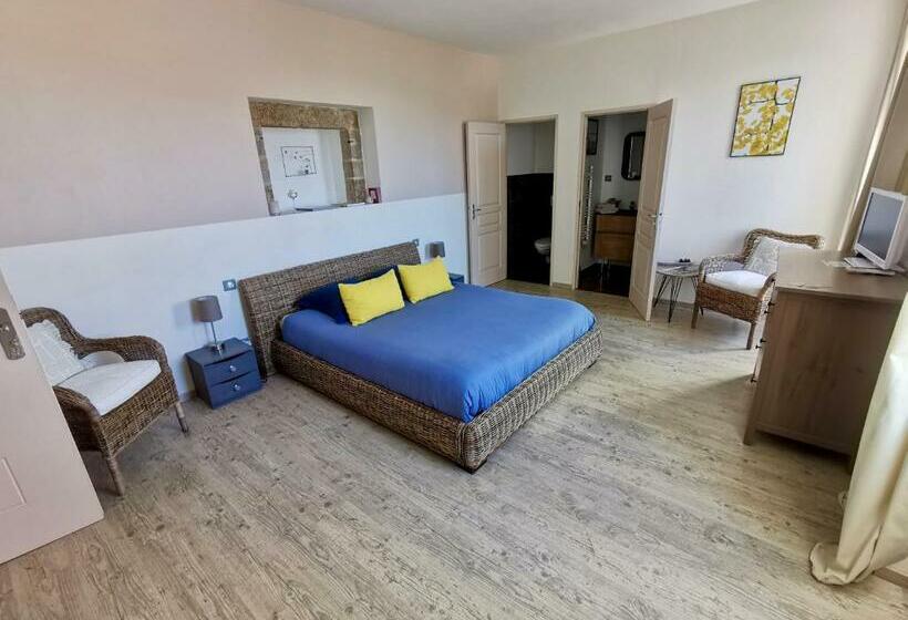 غرفة قياسية, Le Mas Des Loges   Les Vans / Chambonas