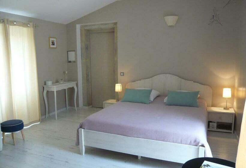 غرفة قياسية, Le Mas Des Loges   Les Vans / Chambonas