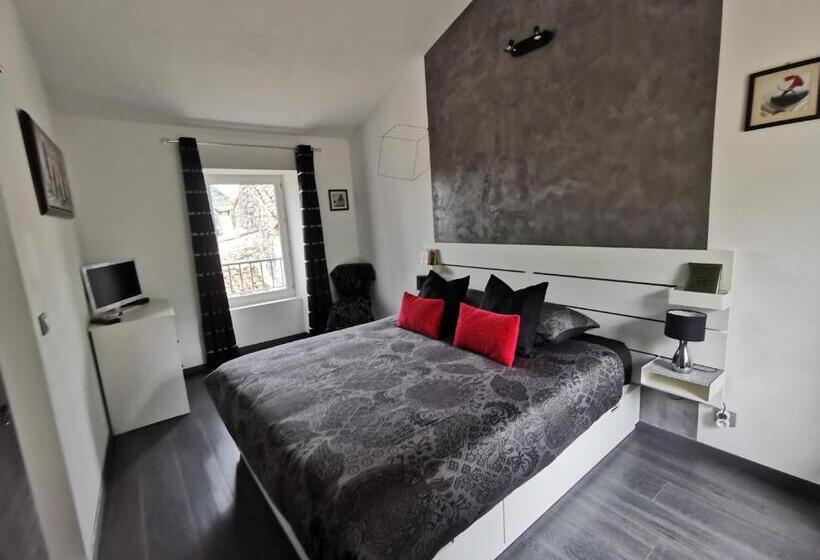 جناح, Le Mas Des Loges   Les Vans / Chambonas