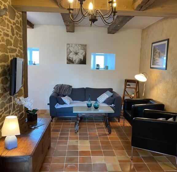 خانه 2 خوابه, Maison D Hotes & Gites Domaine De La Garaye