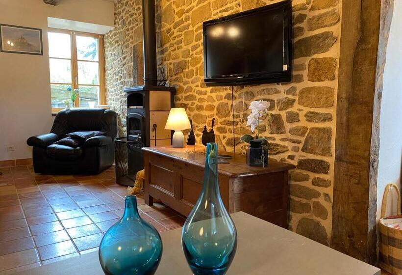 خانه 2 خوابه, Maison D Hotes & Gites Domaine De La Garaye