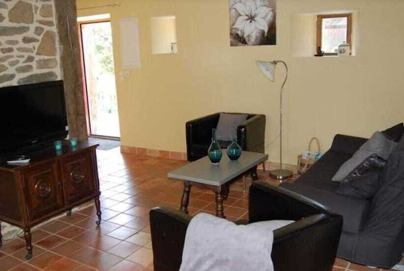 Дом 2 Спальни, Maison D Hotes & Gites Domaine De La Garaye