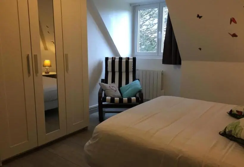 エクゼクティブワンルーム, Manoir De La Houlette