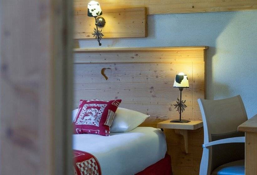 标准三人间, Chalet Hôtel Le Beausoleil, The Originals Relais