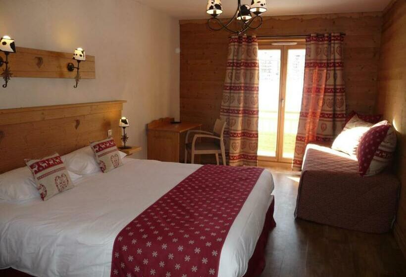 标准三人间, Chalet Hôtel Le Beausoleil, The Originals Relais