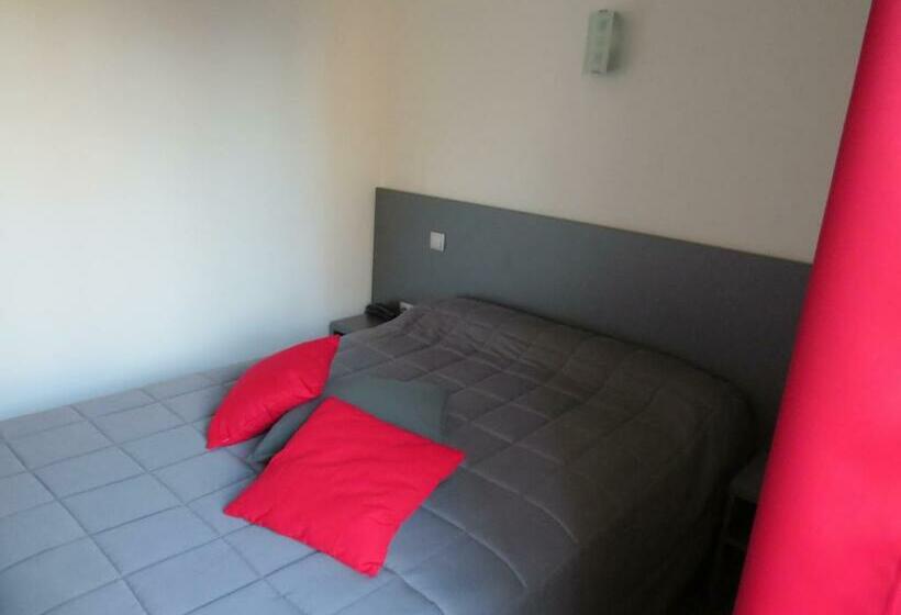 スタンダードルーム, Hôtel De Clèves