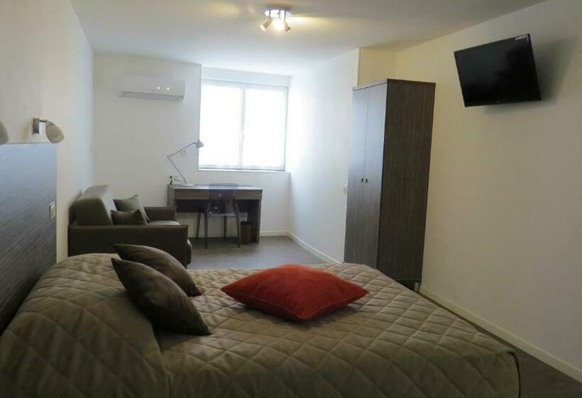 スタンダードルーム, Hôtel De Clèves